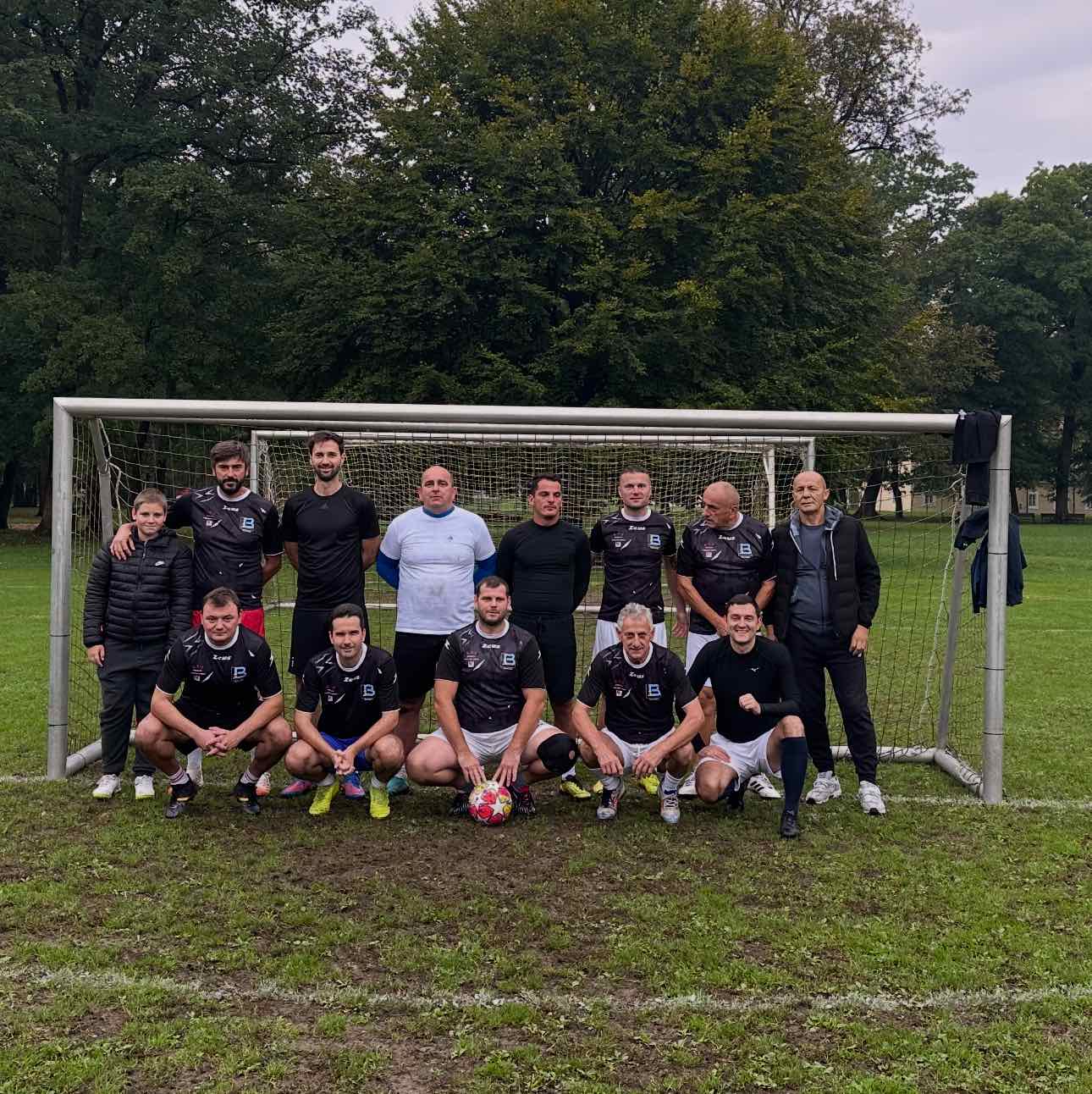 IMG-988a80d5d8c34791e4d82a4b19fcfe1e-V